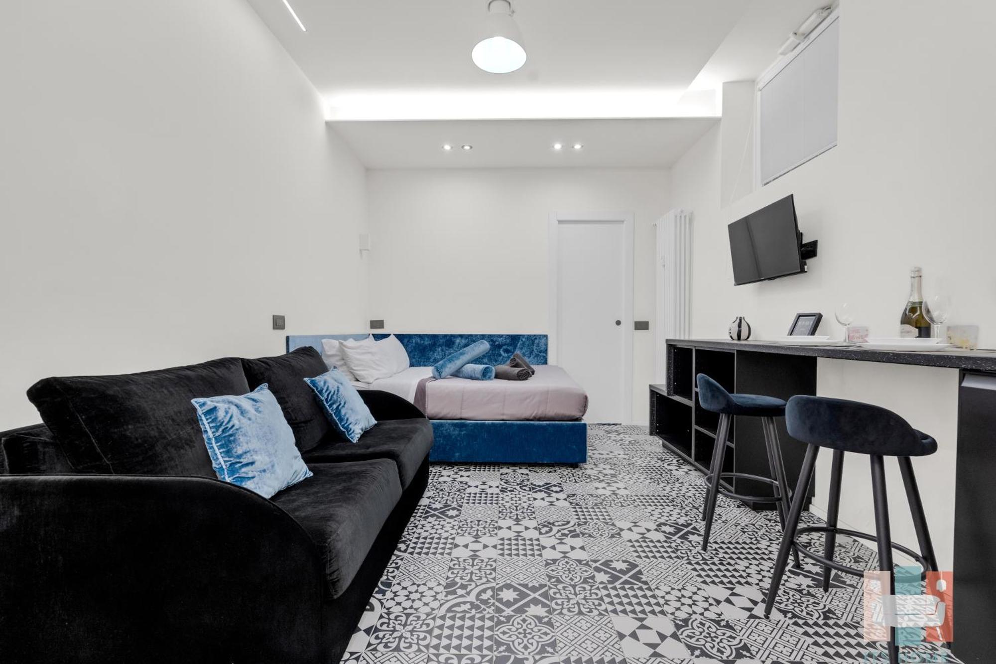 Apartment Pab60 -crescenzago-luxury Blue House